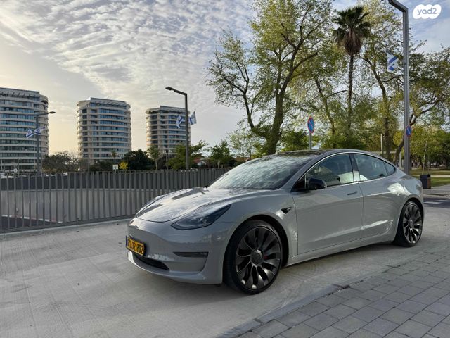 טסלה מודל 3