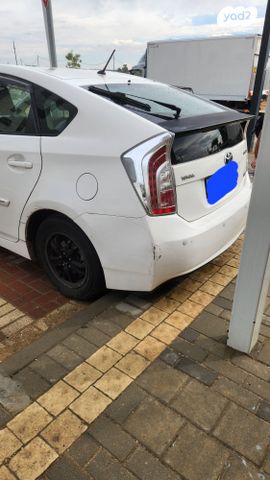 טויוטה פריוס