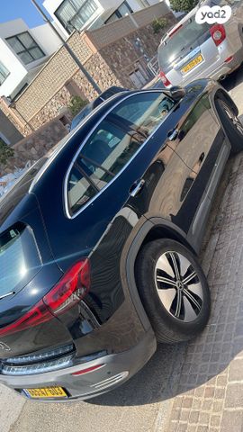 מרצדס-בנץ EQA