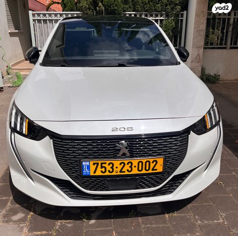 פיג'ו 208