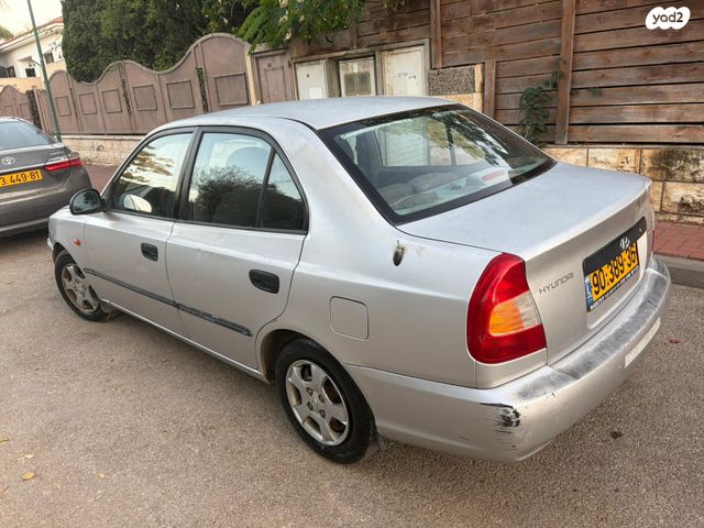 יונדאי אקסנט i25