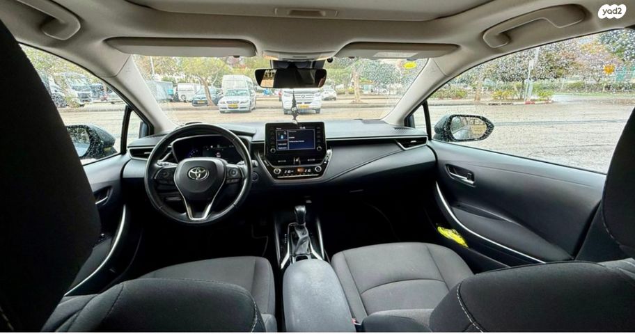 טויוטה קורולה