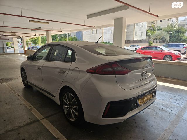 יונדאי איוניק