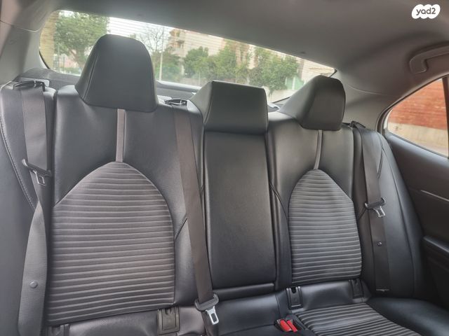 טויוטה קאמרי