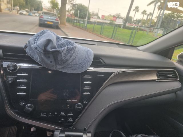 טויוטה קאמרי