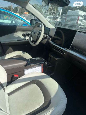 ג׳יי.איי.סי 30