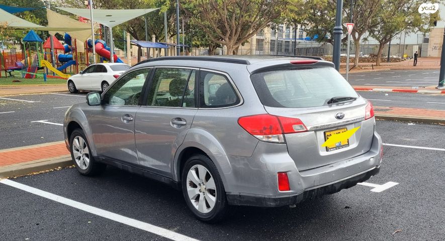 סובארו אאוטבק