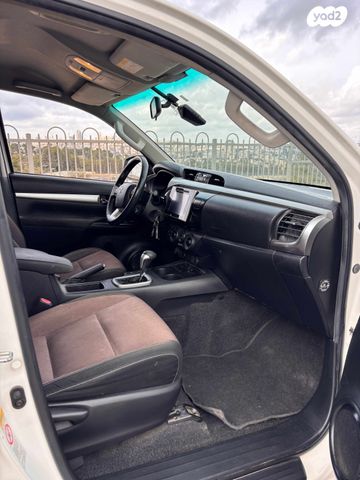 טויוטה היילקס