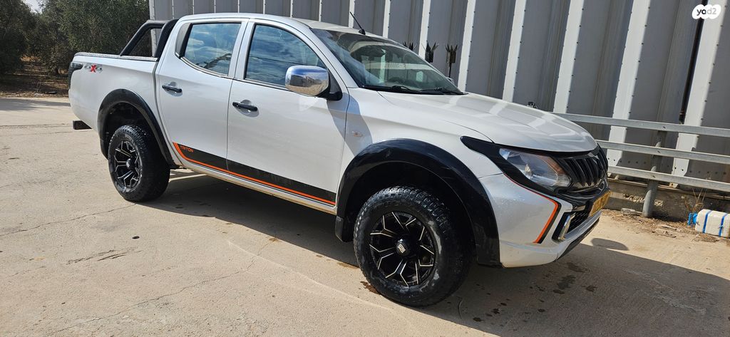 מיצובישי טרייטון / L200