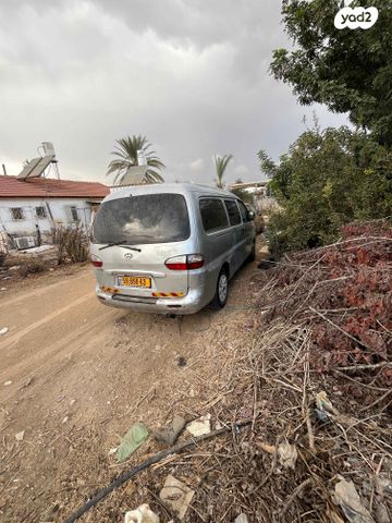 יונדאי H-1 / i800