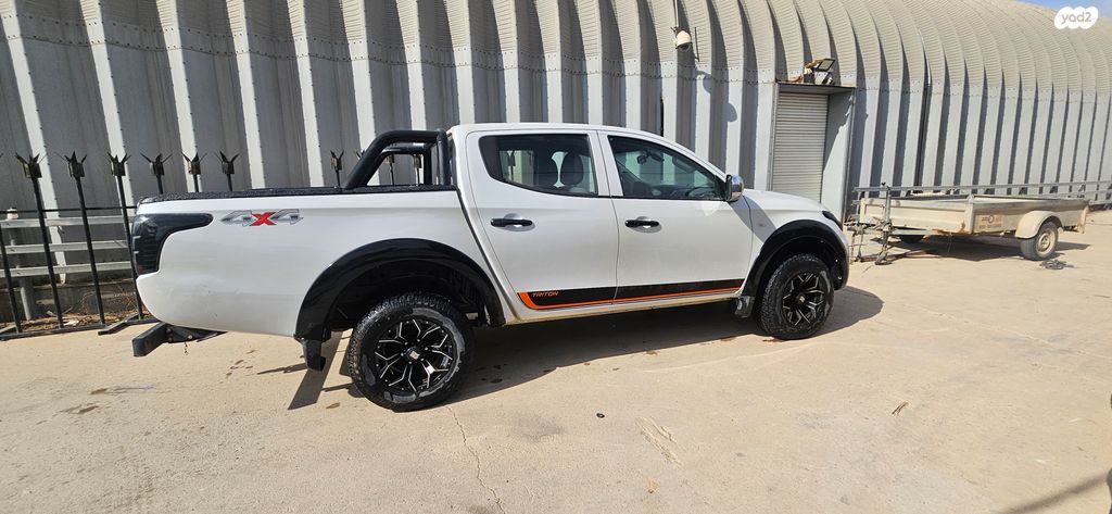 מיצובישי טרייטון / L200