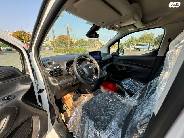 טויוטה פרואייס סיטי