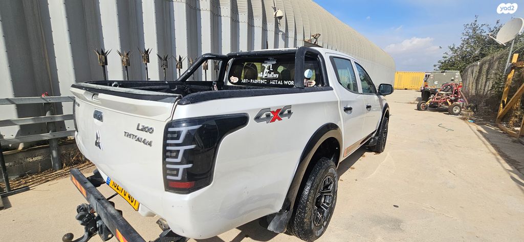 מיצובישי טרייטון / L200