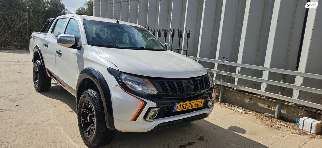 מיצובישי טרייטון / L200