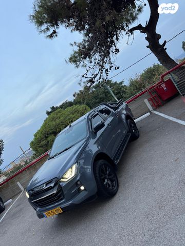 איסוזו די-מקס