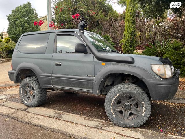 טויוטה לנד קרוזר