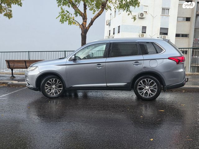 מיצובישי אאוטלנדר