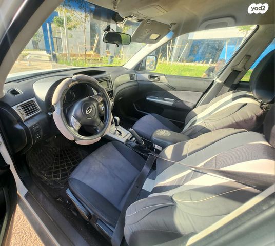 סובארו פורסטר