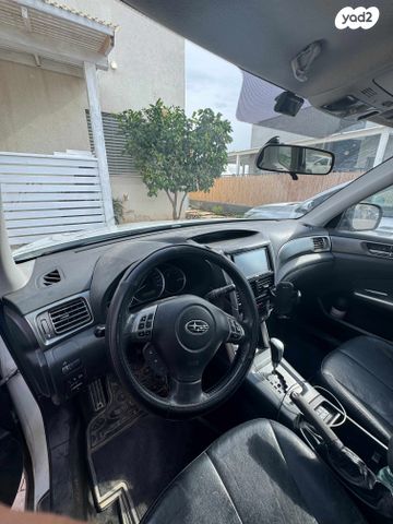 סובארו פורסטר