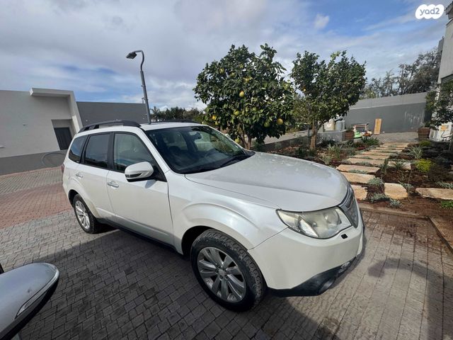 סובארו פורסטר