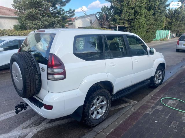 טויוטה לנד קרוזר