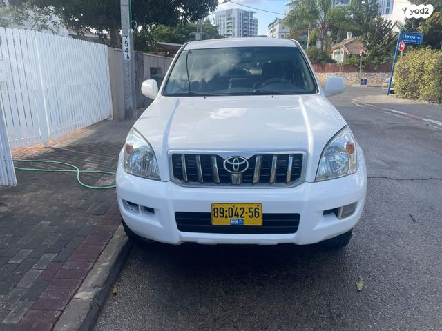 טויוטה לנד קרוזר