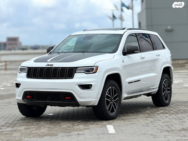 מודעת רכב ג'יפ גרנד צ'ירוקי