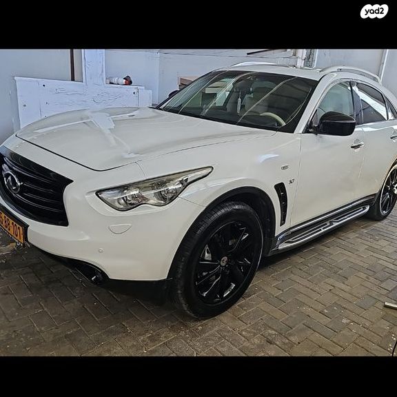 אינפיניטי QX70