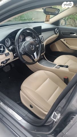 מרצדס-בנץ GLA