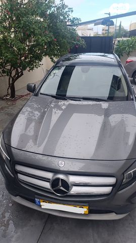 מרצדס-בנץ GLA