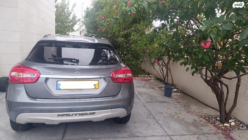 מרצדס-בנץ GLA