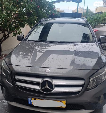 מרצדס-בנץ GLA