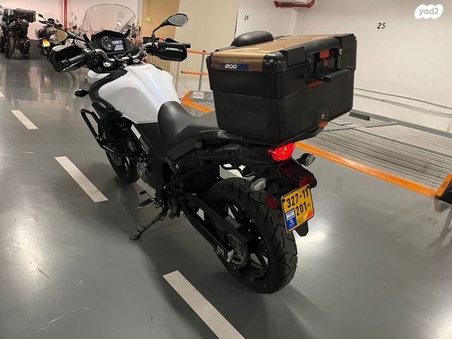 סוזוקי DL650A וי-סטרום