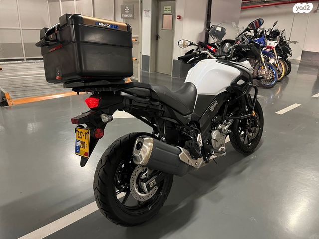 סוזוקי DL650A וי-סטרום