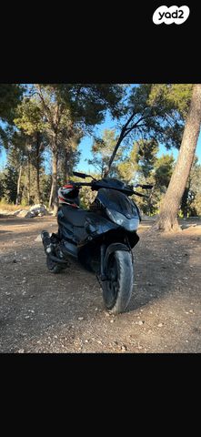 מודעת רכב ג'ילרה ראנר VXR180/200