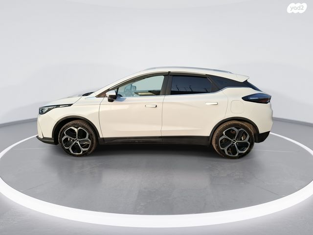 ג׳ילי Geometry C