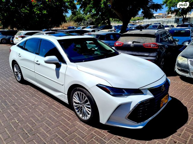 טויוטה אוולון