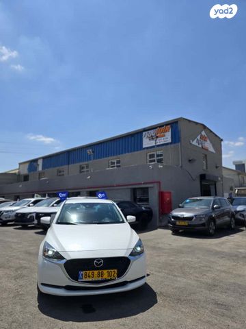 מודעת רכב מאזדה 2
