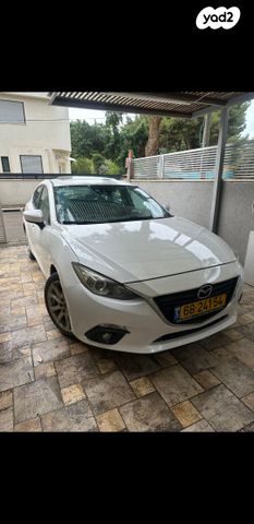 מודעת רכב מאזדה 3