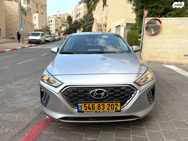 יונדאי איוניק