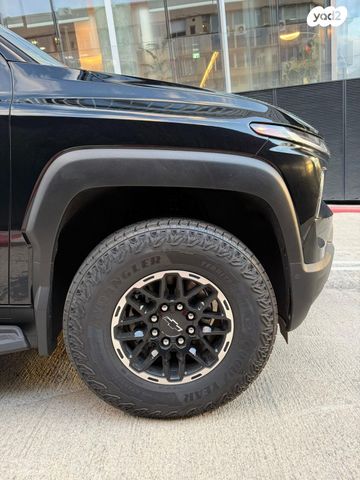 ג'י.אם.סי סיירה EV