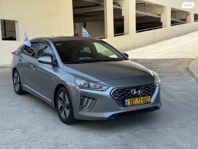 יונדאי איוניק