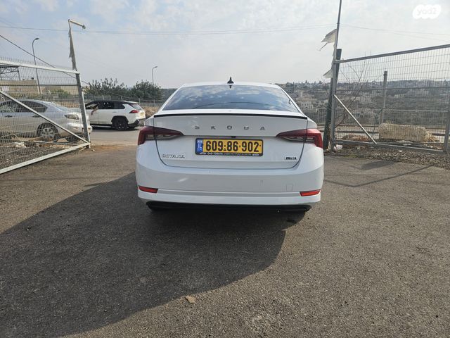 סקודה אוקטביה 