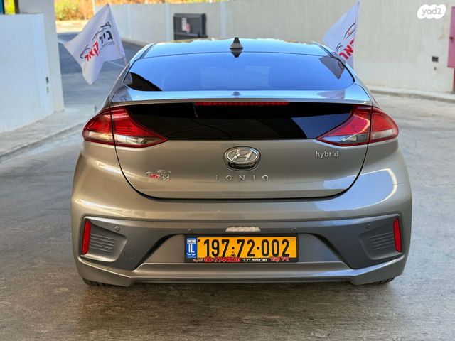 יונדאי איוניק