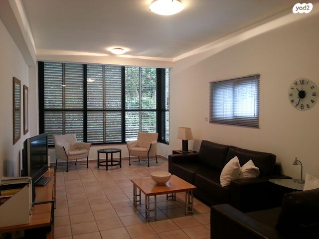 ארלוזורוב 9