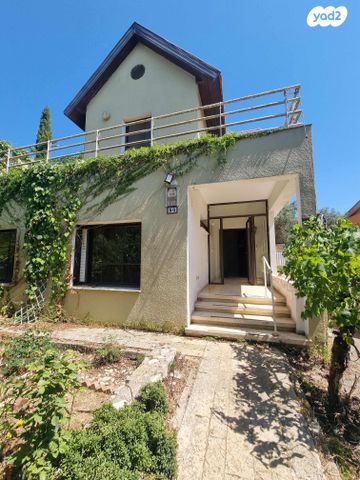 בית פרטי/ קוטג', חרמון 50, שאר העיר, כפר ורדים
