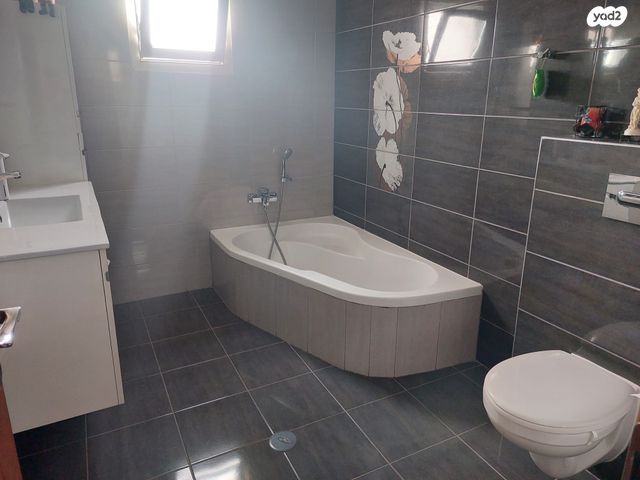 גג/ פנטהאוז, העצמאות 25, רובע הקריה, הסיטי, אשדוד