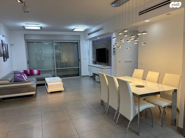 פרופ' אהרון צ'חנובר 11