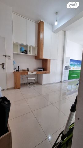 דירה, השומר 38, שיכון עובדים, טבריה