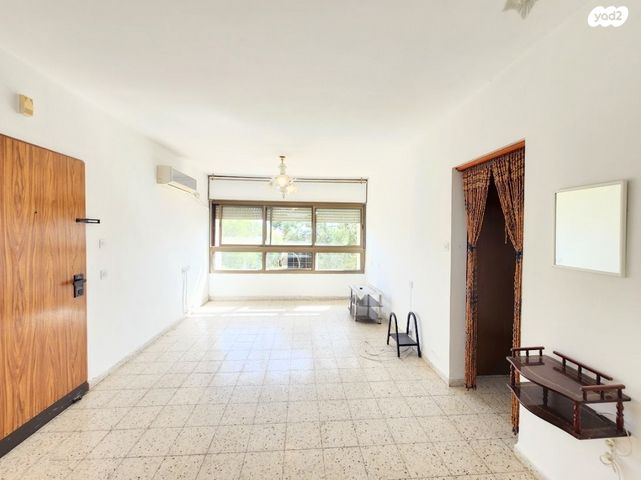 שדרות ירושלים 30